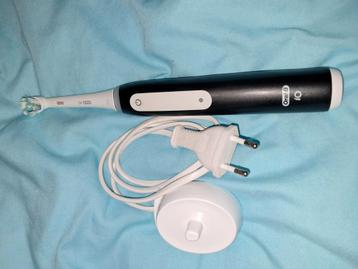 Oral-B iO3 Elektrische Tandenborstel Zwart. beschikbaar voor biedingen