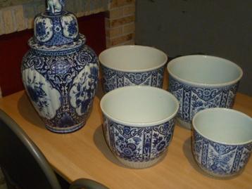 potten en vaas delft beschikbaar voor biedingen