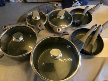 Kook potten  beschikbaar voor biedingen