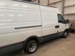 Iveco daily 3.0d 180pk airco 3.5T, Auto's, Euro 5, Zwart, 4 cilinders, Iveco