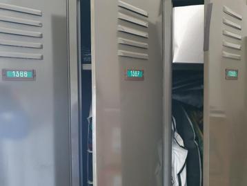 Lockers antiek, kleerkast, kledingkast beschikbaar voor biedingen