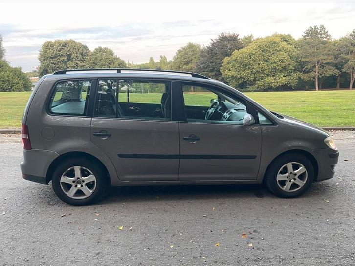 Vw touran 19tdi 105hp 1main mod 2008 airconditioning ja ctok, Auto's, Volkswagen, Bedrijf, Touran, ABS, Airbags, Airconditioning