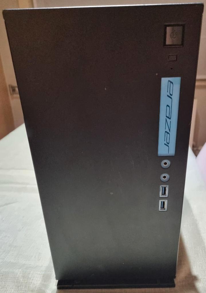 Desktop toren met voeding en netwerkkaart, Computers en Software, Computerbehuizingen, Gebruikt, Ophalen