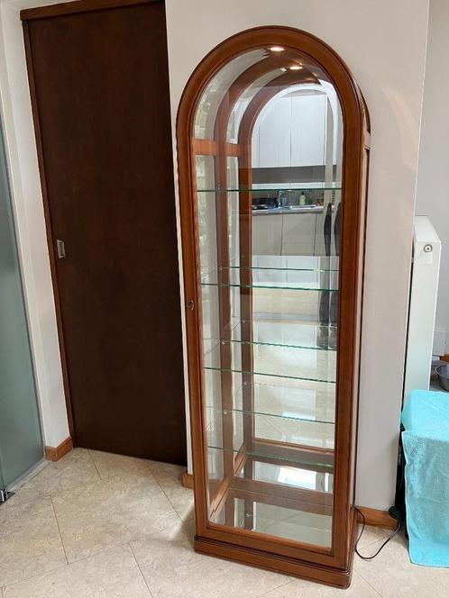 Kersen houten vitrinekast met glazen legplanken 176x55x34 cm, Huis en Inrichting, Kasten | Vitrinekasten, Zo goed als nieuw, 150 tot 200 cm