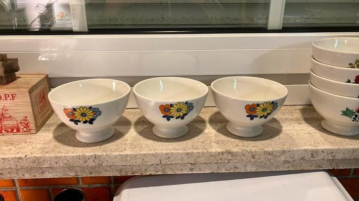 13 stuks kleine bowls / kommetjes vintage, Huis en Inrichting, Woonaccessoires | Schalen en Manden, Gebruikt, Porselein of Keramiek