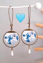 Boucles d'oreilles avec papier japonais bleu et blanc, Bijoux, Sacs & Beauté, Boucles d'oreilles, Comme neuf, Bleu, Autres matériaux
