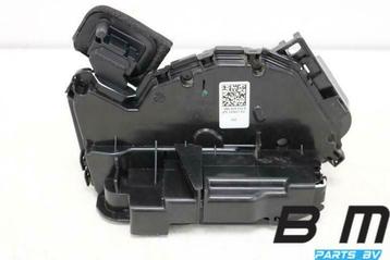 Portierslot rechtsachter VW Passat B8 Var. GTE 5NA837016B, Utilisé