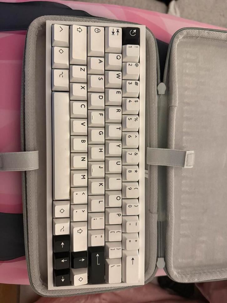 Custom toetsenbord, Computers en Software, Toetsenborden, Zo goed als nieuw, Qwerty, Bedraad, Gaming toetsenbord, Ophalen