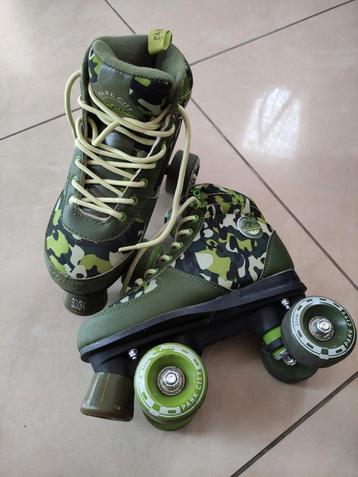 Patins à 4 roues  beschikbaar voor biedingen