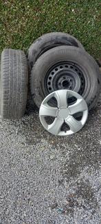 Pneus hiver Continental 215/65/R16 avec Jantes, 16 pouces, Véhicule de tourisme, Pneu(s), Enlèvement