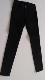 Zwarte jeans maat 36 van H&M, 2 keer gedragen, H&M & denim life, W28 - W29 (confectie 36), Ophalen of Verzenden, Zo goed als nieuw