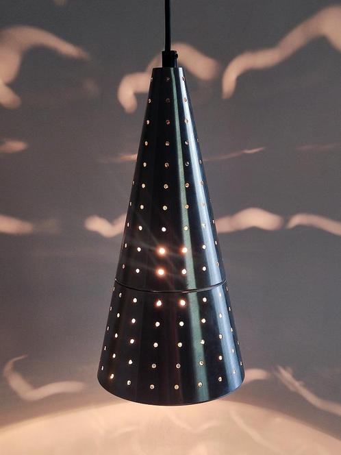 hanglamp cone Vormalux, Antiek en Kunst, Kunst | Designobjecten, Verzenden