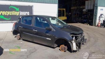 Renault Clio III (kleur: NV676) donorauto beschikbaar voor biedingen