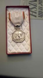 Medaille  du centenaire, Bijoux, Sacs & Beauté, Comme neuf, Enlèvement ou Envoi
