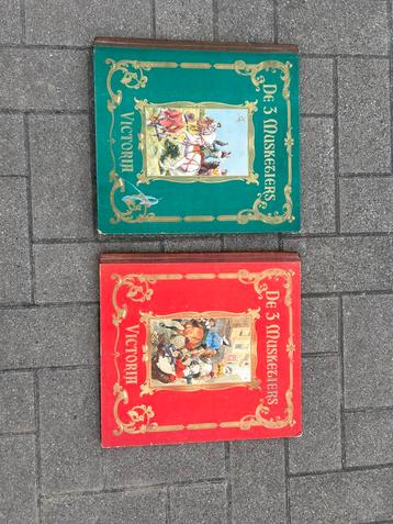 Vintage Boek De 3 Musketiers – Nederlands beschikbaar voor biedingen