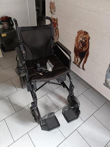 Chaise roulante électrique pliable EASY 46cm assise  beschikbaar voor biedingen