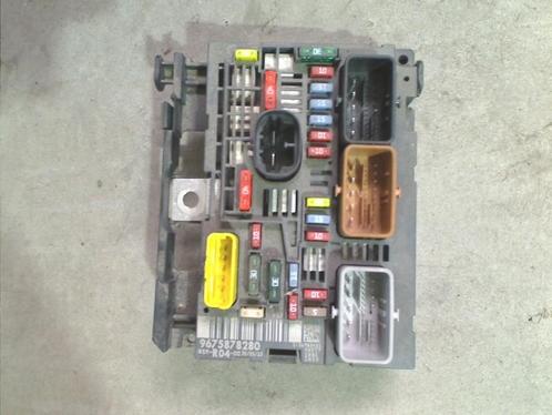 ZEKERINGKAST Peugeot Partner Tepee (7A / B/C/D/E/F/G/J/P/S), Auto-onderdelen, Elektronica en Kabels, Peugeot, Gebruikt
