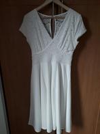 Witte (bruids)jurk maat 38, Taille 38/40 (M), Enlèvement ou Envoi, Blanc, Longueur genou