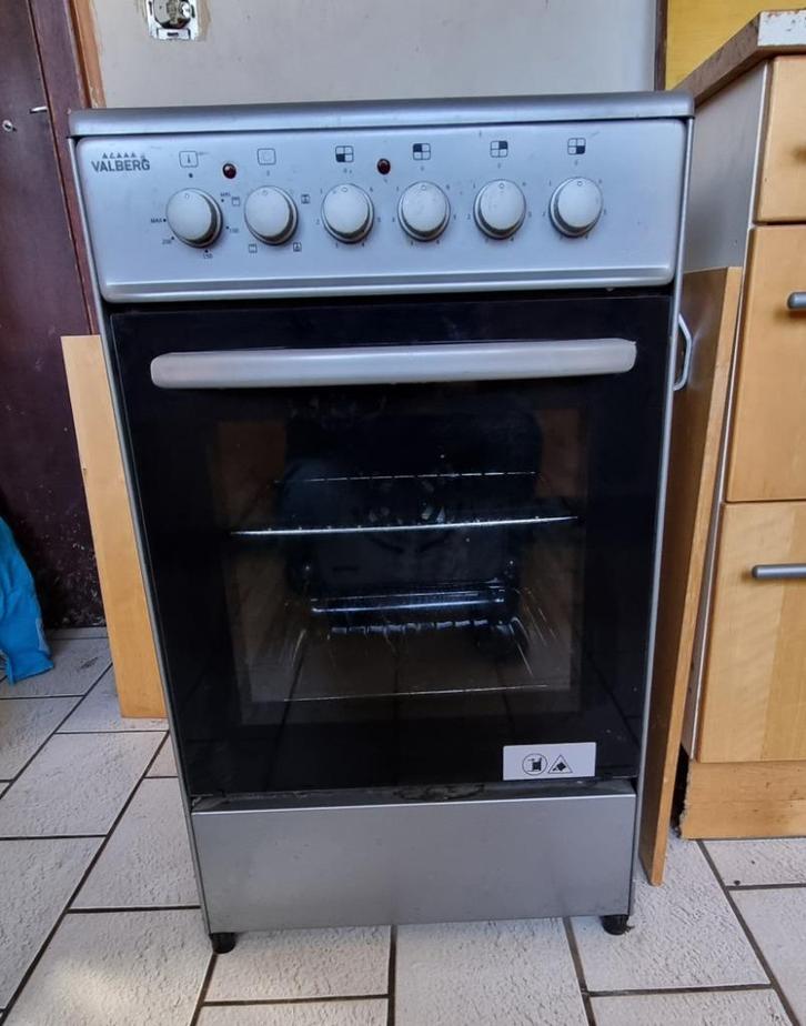 Cuisiniere vitrocéramique four, Elektronische apparatuur, Fornuizen, Zo goed als nieuw, Elektrisch, 4 kookzones, Ophalen