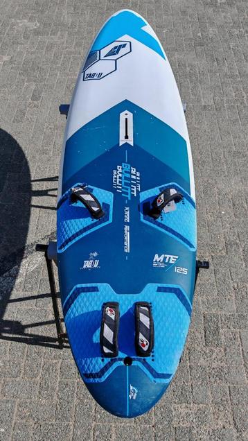 Tabou Bullit Windsurf boards, Watersport en Boten, Windsurfen, Ophalen, Gebruikt, Met vin(nen), Plank