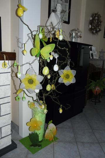 Paasdecoratie  beschikbaar voor biedingen