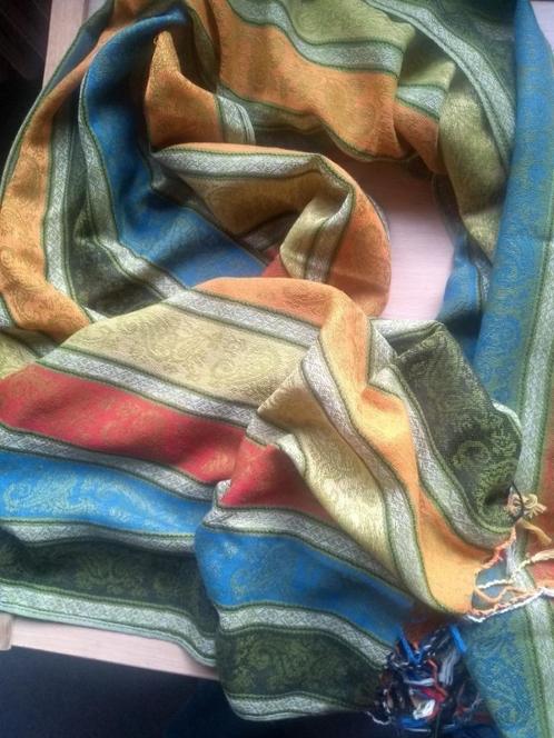 Pashmina sjaal in vrolijke kleurtjes+turquoise sjaal+Oosters, Kleding | Dames, Mutsen, Sjaals en Handschoenen, Zo goed als nieuw