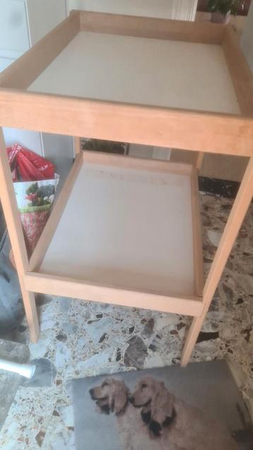  Verzorgingstafel Ikea beschikbaar voor biedingen