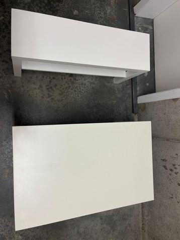 Tafel en bank IKEA LACK wit beschikbaar voor biedingen