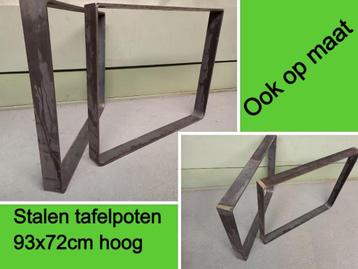 2 nieuwe stalen tafelpoten 93x72 cm hoog in plat staal 8x1cm beschikbaar voor biedingen