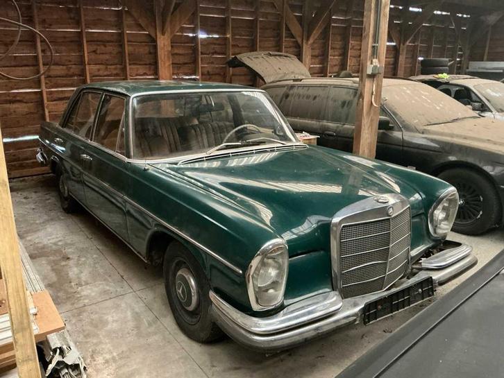 Mercedes Benz 250 SE Berline Oldtimer, Auto's, Oldtimers, Bedrijf, Mercedes-Benz, Overige brandstoffen, Overige carrosserie, Handgeschakeld