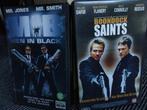Boondock Saints & Men in Black (op VHS), Enlèvement ou Envoi, Comme neuf