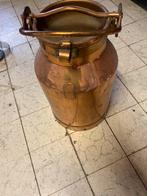 Grande cruche  a lait, Enlèvement, Cuivre