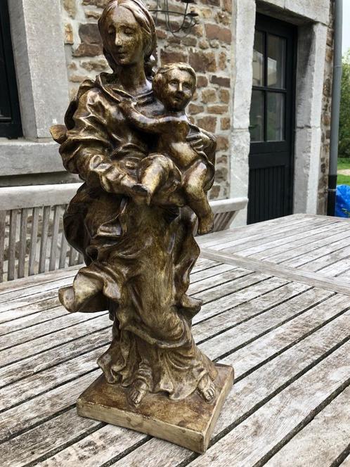 Statue de la Vierge à l’enfant selon l’œuvre de J. Del’Cour, Antiquités & Art, Antiquités | Objets religieux, Enlèvement ou Envoi