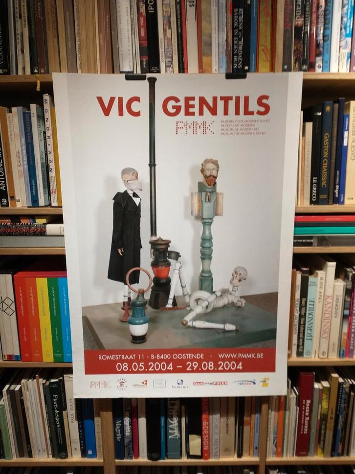 Vic Gentils PMMK Oostende affiche groot formaat 2004, Verzamelen, Posters, Gebruikt, Ophalen of Verzenden