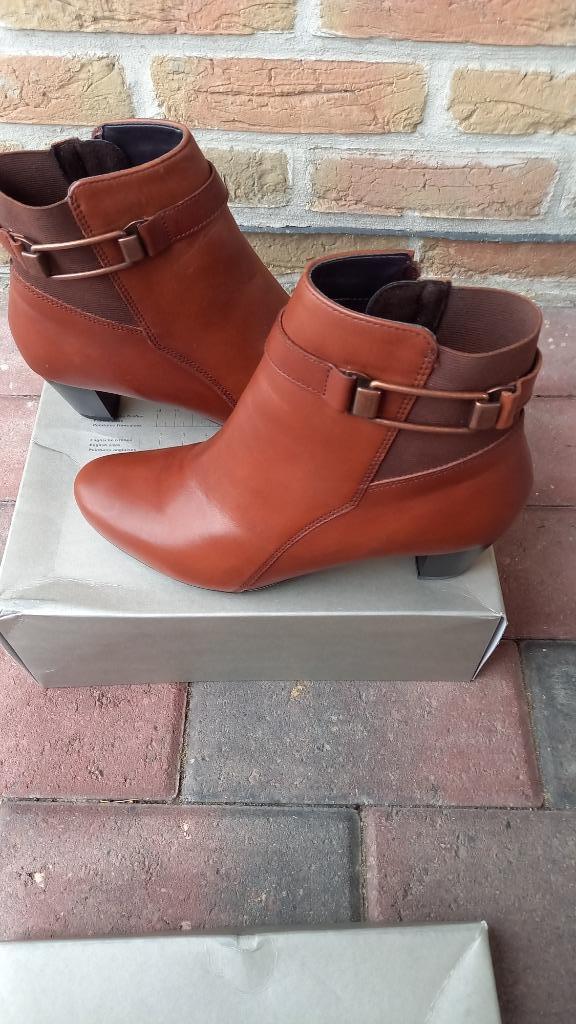 Enkellaarzen, Kleding | Dames, Schoenen, Zo goed als nieuw, Lage of Enkellaarzen, Overige kleuren, Ophalen