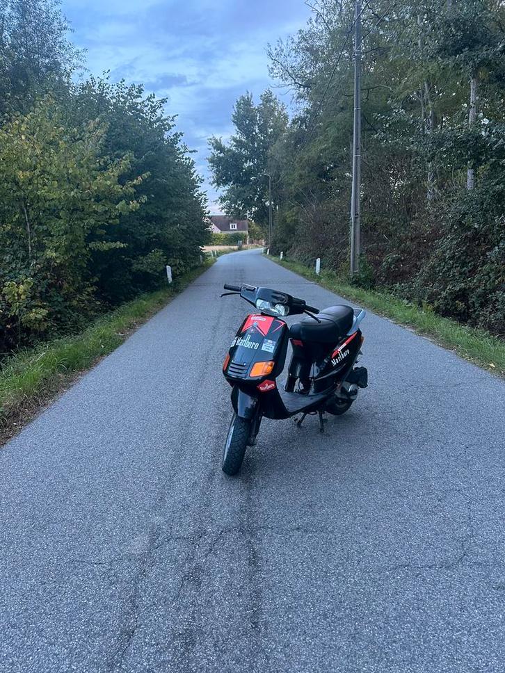 Zip fast rider b klasse, Fietsen en Brommers, Brommeronderdelen | Scooters, Ophalen
