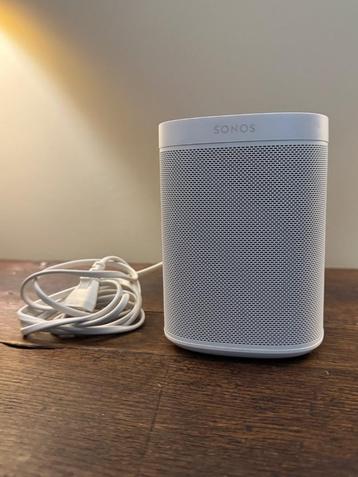 1 Sonos One Gen 2 in witte uitvoering werkt perfect (tweede) beschikbaar voor biedingen
