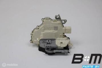Portierslot rechtsachter Audi Q2 81A 4G0839016C beschikbaar voor biedingen