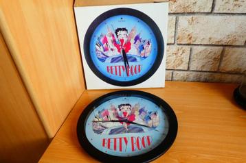 Betty Boop Vintage 1994 gesigneerde zwarte ronde klok beschikbaar voor biedingen