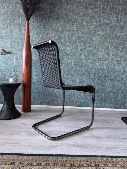 4 Tecta D20 Cantileverstoelen – Zwart Rotan & Parelchroom, Antiek en Kunst, Antiek | Meubels | Stoelen en Sofa's, Ophalen