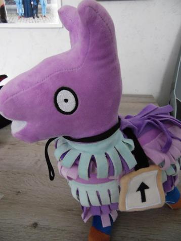 Pinata Lama beschikbaar voor biedingen