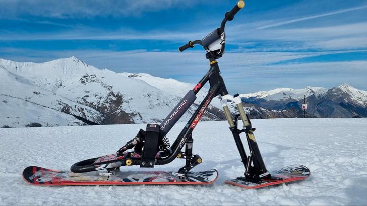 Snowscoot Black Mountain PSYKO FX Vector Carbon Rockshox 106, Sport en Fitness, Overige Sport en Fitness, Ophalen