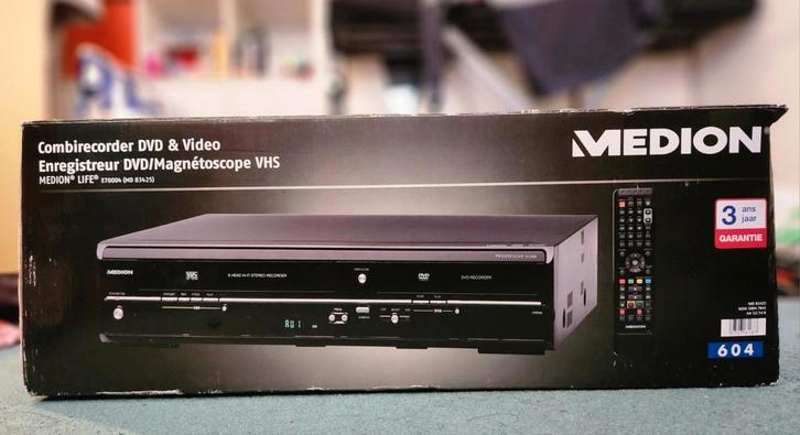 VCR & DVD Medion Life E70004 (MD 83425), Audio, Tv en Foto, DVD spelers, Nieuw, Dvd-recorder, Overige merken, Draagbaar, Ophalen of Verzenden