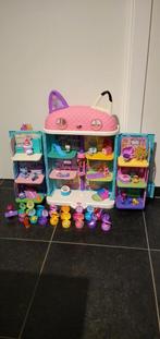 Gabby's poppenhuis + 6 kamers, oortjes en Pandy Poek, Ophalen, Zo goed als nieuw, Poppenhuis