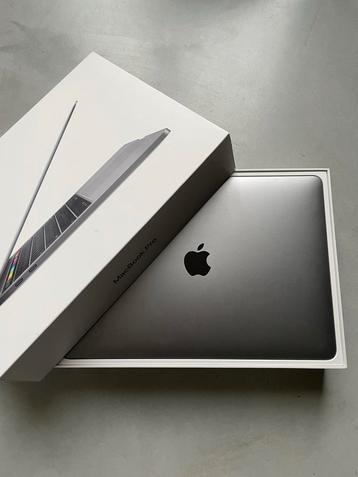 Macbook Pro 13-inch / 256GB beschikbaar voor biedingen