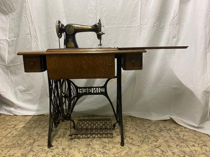 Singer naaimachine van 1922, Antiek en Kunst, Antiek | Naaimachines, Ophalen