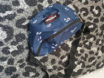Eastpak heuptas, Enlèvement
