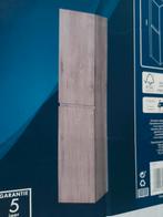 Hoge zwevende kolomkast voor badkamer, Ophalen