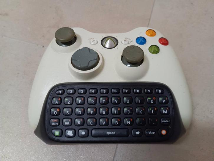 Wireless controller Xbox 360 + chatpad + 2 batterijen, Games en Spelcomputers, Spelcomputers | Xbox | Accessoires, Gebruikt, Xbox 360
