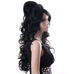 Luxe Amy Winehouse beehive pruik incl. rozen tattoo, Verzenden, Nieuw, Pruik of Haarverlenging